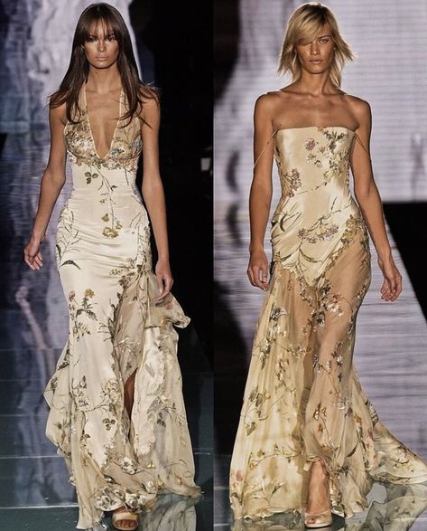 Elie Saab Spring 2003, Fairytale Theme Prom, Spring Themed Outfits, Fancy Elegant Dresses, 90s Runway Fashion Dresses, Elie Saab 2003, Long Dress Runway, Runway Dresses Gowns, Ball Outfit