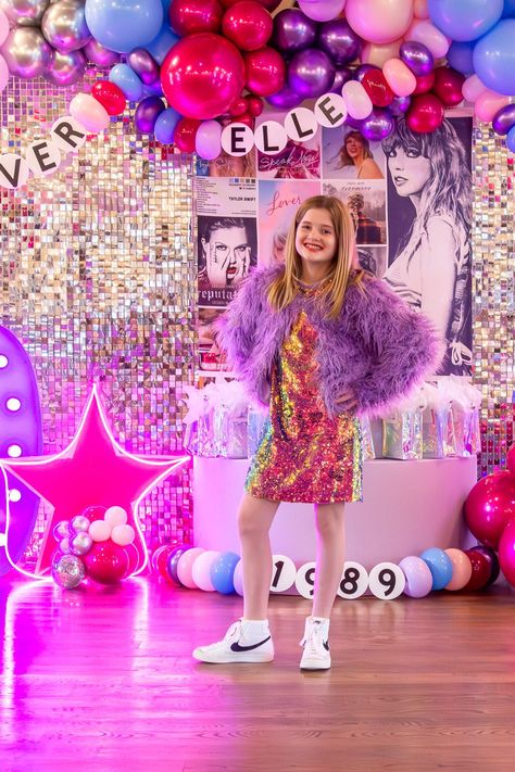 Taylor Swift Birthday Outfit Kids, Swift Birthday Party, Taylor Swift 6th Birthday, Taylor Swift Kids Party, Kids Taylor Swift Birthday Party, Taylor Swift Birthday Party Ideas Kids, Taylor Swift Party Ideas, Birthday Taylor Swift, Taylor Swift Birthday Party