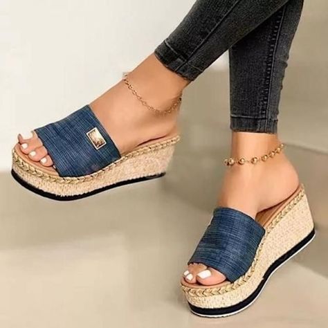 e6d8545daa42d5ced125a4bf747b3688desc52806368ri Comfy Wedges Sandals, Ladies Slides, Fashion Shoes Heels, Platform Flip Flops, Summer Wedges, Comfy Sandals, Womens Sandals Summer, Awesome Shoes, Womens Sandals Wedges