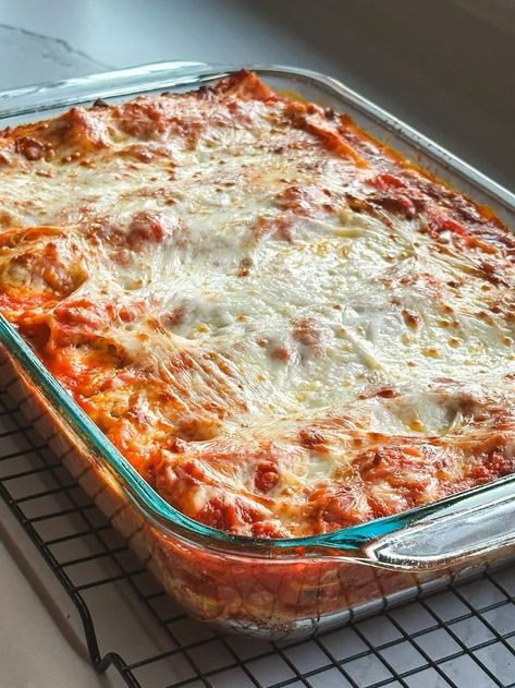 Easiest No Boil Lasagna Recipe | Foodtalk No Boil Lasagna Recipe, Garlic Butter For Bread, Homemade Bolognese Sauce, Homemade Bolognese, Easy Waffle Recipe, Oven Ready Lasagna, Peasant Bread, No Boil Lasagna, Lasagna Recipes