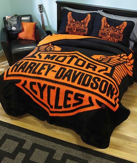 harley davidson bedding queen in Bedding on PopScreen Harley Davidson Cafe Racer, Harley Davidson Bedding, Tattoo Queen, Harley Davidson Breakout, Motor Harley Davidson, Harley Davidson Decor, Harley Davidson Crafts, Harley Davidson Quotes, Harley Davidson Merchandise