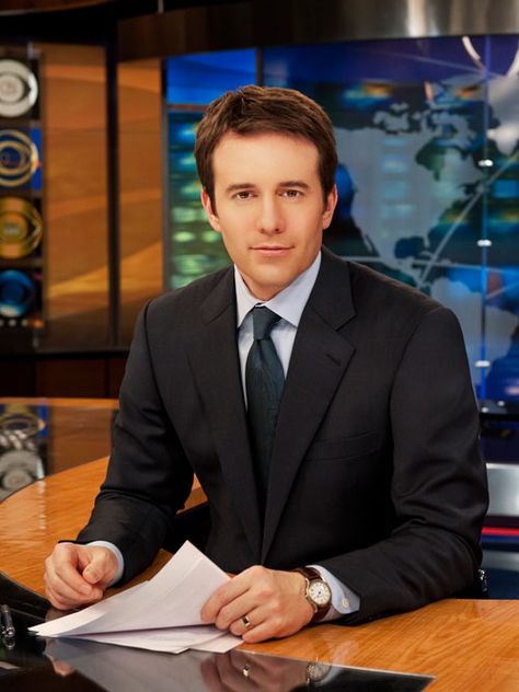 Jeff Glor (CBS This Morning Saturday) - blame it on HD TV when it comes to charming news anchors. Ideal Man, News Anchor, Cbs News, Cutie Pie, Tv News, Good Looking Men, Arm Candy, Celebrity Crush, Eye Candy