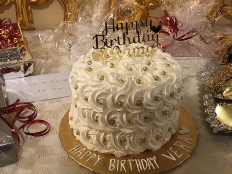 Golden Birthday Themes, Birthday Cake For Women, Cake For Women, Round Birthday Cakes, Birthday Cakes For Her, 15 Birthday, Birthday Cakes For Women, Cakes For Women, Golden Birthday