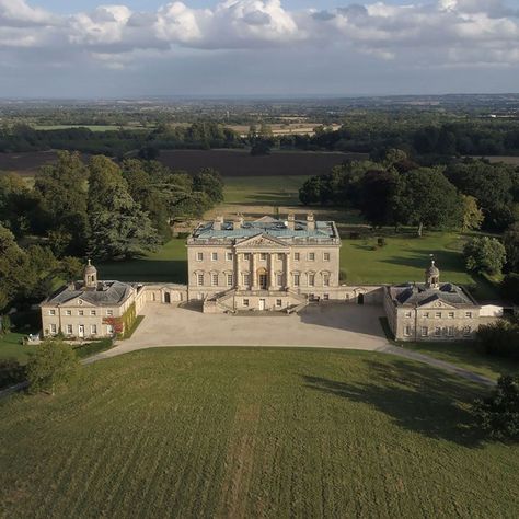 Wardour Castle, Castle Home, English Manor Houses, Mansion Designs, Jasper Conran, English Manor, Castle House, English Country House, Classical Architecture