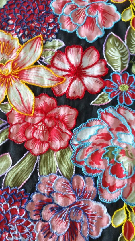 Embroidery On Floral Fabric, Embroidered Applique Flowers, Easter Embroidery Patterns, Stem Stitch, Stitch Blanket, Textile Art Embroidery, Basic Embroidery Stitches, Embroidery Stitches Tutorial, Hand Embroidery Flowers