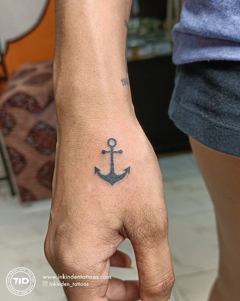 Hand Anchor Tattoo, Anchor Hand Tattoo, Anchor Tattoo For Men, Meaning Full Tattoos, Small Anchor Tattoos, Word Tattoos With Meaning, Tattoo For Mom, Word Tattoo Ideas, Small Anchor