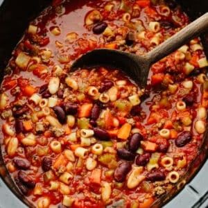 Slow Cooker Pasta e Fagioli Soup - The Recipe Critic Slow Cooker Pasta Fagioli, Pasta Fagioli Recipe, Pasta Fagioli Soup, Pasta E Fagioli Soup, Crockpot Pasta, Fagioli Soup, Slow Cooker Turkey Breast, Slow Cooker Dinner Recipes, Slow Cooker Teriyaki