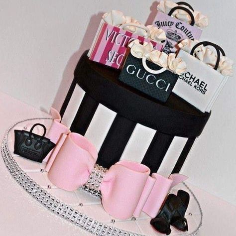 Belleza Shopaholic Cake, Makeup Birthday Cakes, Chanel Birthday Cake, Gucci Cake, Birthday Cakes For Girls, Cakes For Girls, Cake Instagram, Chanel Cake, Teen Cakes