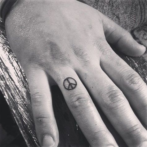 Small Tattoo With Meaning, Kanye Tattoo, Peace Sign Tattoo, Tattoo With Meaning, Tiny Tattoos With Meaning, Neat Tattoos, Peace Sign Tattoos, Tattoos Finger, Peace Tattoos