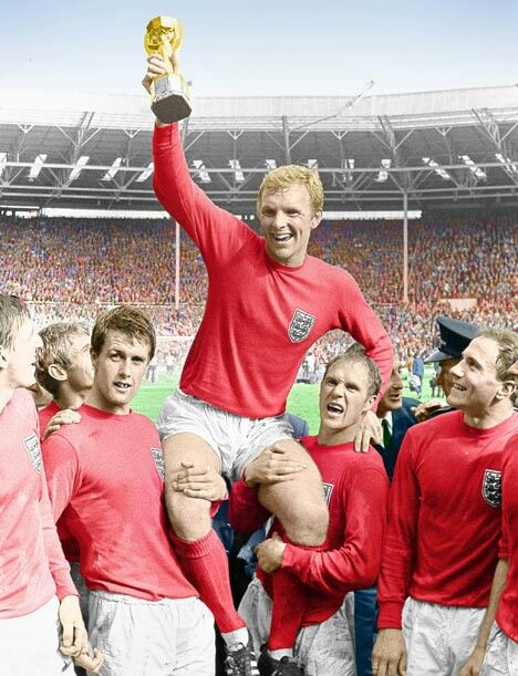 1966 World Cup winners Dads Army, England Football Players, Bobby Moore, 1966 World Cup, Sporting Legends, First World Cup, Dfb Team, England Football Team, Football Icon