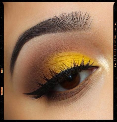 Fall Makeup Ideas Yellow Makeup Looks, Make Up Yeux, Summer Eyeshadow, Yellow Eye Makeup, Yellow Makeup, Givenchy Beauty, Makeup Sephora, Yellow Eyeshadow, Fall Makeup Looks