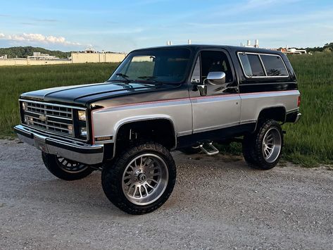 “Off-road Dale” 🏔️ 3️⃣ 1985 K5 Blazer, New Paint, 355 with 700R4 Overdrive Automatic. 4” Lift with 35” Tires. This One gets New Cold AC, Custom Interior of Buyers Choice! ~FREE Delivery -We Handle It All! ~FINANCING AVAILABLE with Just 10% Down! (Requires 600 and Up Credit Score) Call/Text: 606-776-2886 Email: HotRodDirty@yahoo.com SHOP: www.TraditionalHotRod.com #squarebody #c10 #squarebodyc10 #slammed #hotroddirty #roundeye #slick #hotrod #c10squarebodyworldwide #c10fallrevival #c1... Chevy Blazer K5 Interior, 1985 K5 Blazer, C10 For Sale, Chevy Blazer K5, Blazer K5, Chevy Vehicles, K5 Blazer, Custom Interior, Round Eyes