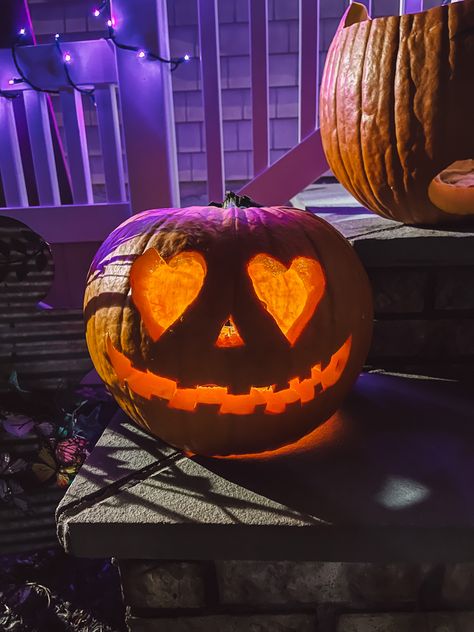 Pumpkin carving idea Heart Carved Pumpkin, Pumpkin Heart Carving, Pumpkin Carving Date Ideas, Pumpkin Carving Ideas Coquette, Easy Girly Pumpkin Carving Ideas, Girly Carved Pumpkins, Preppy Halloween Pumpkin Carving, Skeleton Carving Pumpkin, Pumkin Carving Ideas Preppy