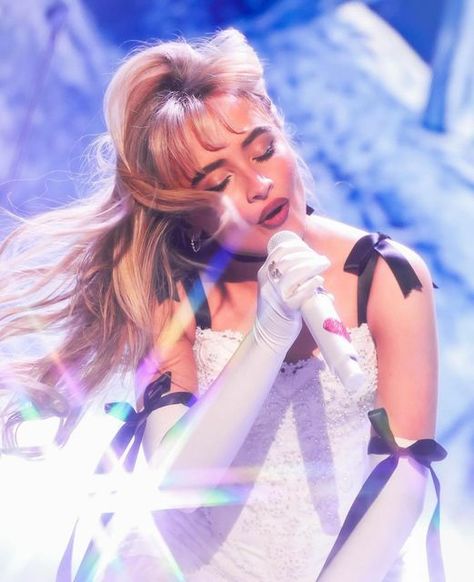 Vintage Grace on Instagram: "We interrupt your regularly scheduled Sunday scrolling to present SABRINA CARPENTER WEARING VINTAGE GRACE! 🤍 The doll face darling turned pop icon opted for a rare Bellville Sassoon 1990’s White Embellished Corset, sourced by us at VG for her Jingle Ball performance this weekend- and rocked it x The corset boast hand sewn lace and beading with delicate black ribbon straps. Thank you so much @jaredellner and team, and congratulations @sabrinacarpenter on another amazing performance. #doitwithgrace #vintagegrace #vintagefashion #designervintage #nyc #nycfashion #fashion #sustainablefashion #vintagerunway #vintageclothing #vintagestyle #jingleball #sabrinacarpenter #iheartradio" Sabrina Carpenter Tour, Sabrina Carpenter Performing, Pretty Smile, December 8, The Doll, Doll Face, Sabrina Carpenter, Pop Star, New Music