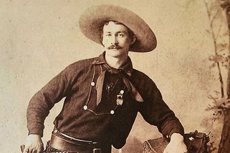 Current Issue - True West Magazine Old West Outlaws, Famous Outlaws, Johnny Ringo, Old West Photos, Doc Holliday, Billy The Kids, Western Life, Interesting Stories, Cow Boy