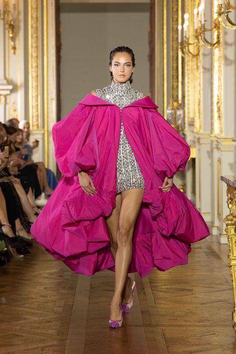 Tony Ward Couture, 23 Fashion, Mode Mantel, Look Festival, Tony Ward, Cape Jacket, Couture Week, Ball Gowns Prom, Winter 2022