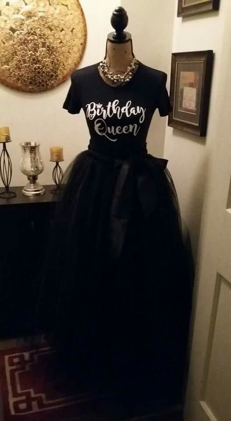 Burgundy themed please! 30th Birthday Outfit, 40th Bday Ideas, Birthday Outfit Ideas, Black Tulle Skirt, Outfit Ideas For Church, 40 And Fabulous, Birthday Ideas For Her, 31st Birthday, Birthday Party Outfits