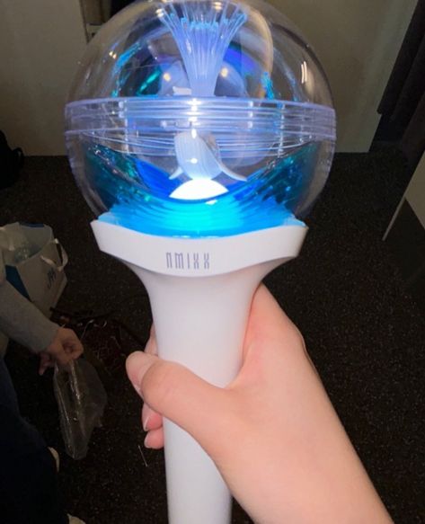 Nmixx lightstick Nmixx Lightstick, Kpop Lightsticks, Lightstick Kpop, Kpop Lightstick, Light Stick, Kpop Merchandise, Very Funny Pictures, Big Waves, Korean Hairstyle