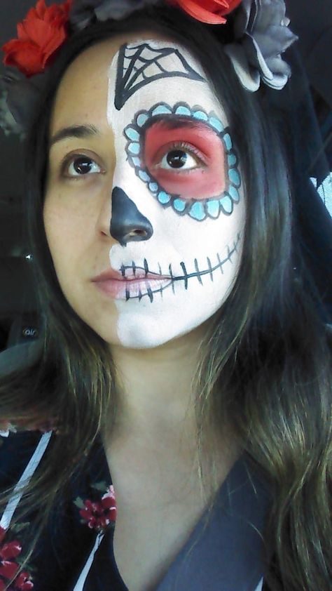 Face Paint Simple, Simple Face Paint, Day Of The Dead Makeup, Body Paintings, Skull Face Paint, Dead Makeup, Skull Day Of The Dead, Face Painting Easy, Simple Face