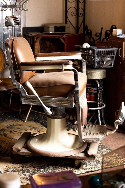 Have you ever sat in an ancient barber chair? If you have, then you are aware of how cozy they are. However, if you have not, then you are losing out on an amazing experience! You're certainly aware of the classic and quaint barber chairs that can be seen in most barber shops, but do you know the background behind those chairs? Also, do you know the best method to go about purchasing antique or vintage barber chairs? #barberchair Barber Chair Vintage, Vintage Barber, Barber Chair, Contemporary Aesthetic, Vintage Chairs, Antique Stores, Made Of Wood, Barber Shop, Antique Furniture