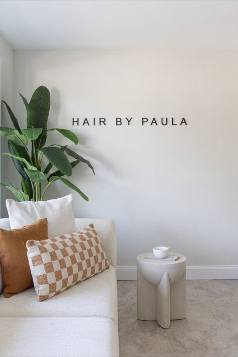 Beauty Salon Wall Art Modern, Boho Modern Hair Salon, Costal Hair Salon, Small Salon Aesthetic, Small Beauty Salon Interior Design Ideas, Modern Farmhouse Hair Salon, Neutral Hair Salon, Earthy Salon Decor, Small Hair Salon Interior Design