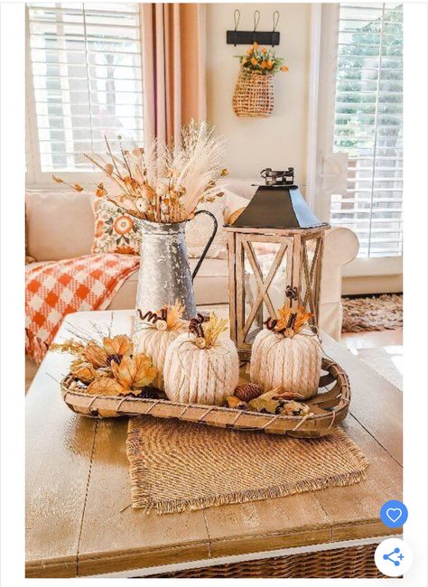 Neutral Fall Coffee Table Decor, Christmas Island Decor, Christmas Decor Ideas Living Room, Decorate Thanksgiving, Coffee Table Fall Decor, Living Room Christmas Decor Ideas, Home Design Bedroom, Room Christmas Decor Ideas, Aesthetic Bedroom Decor Ideas