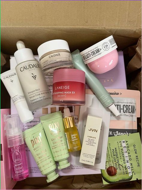 11.11 haul #sephora #skincare #skincarejunkie Self Care Haul, Package Aesthetic, Makeup Routine Guide, Skincare Haul, Skincare Sephora, Pr Package, Sephora Skincare, Girl Therapy, Makeup Bag Essentials