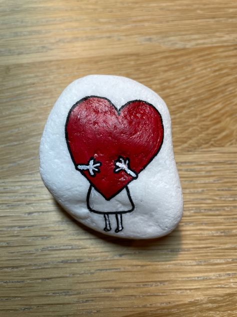 Painted Rocks With Hearts, Rock Crafts Diy, Christmas Pebble Art, Painted Garden Rocks, Easy Rangoli Designs Videos, Garden Rock Art, Abstract Wall Painting, Rock Painting Tutorial, Diy Rock Art