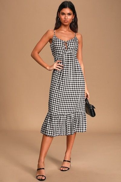 What to Wear to a Summer Wedding Gingham Dress Outfit, Casual Summer Dresses Sundresses, Gingham Midi Dress, White Gingham Dress, Black And White Fashion, Black And White Gingham, Midi Dress Black, Dress Black And White, Lace Midi