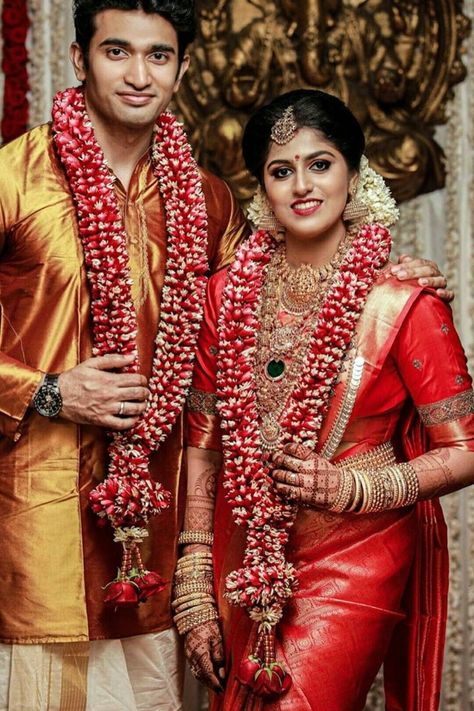 Visit Matchfinder for Kerala brides and grooms. Hindu Wedding Flower Mala, Wedding Poomala Kerala, Bridal Garland South Indian, Bridal Malai Indian Weddings, Wedding Reception Garland South Indian, Garland For Marriage, Kerala Wedding Garland, Jai Mala Designs Indian Weddings, Reception Garland South Indian