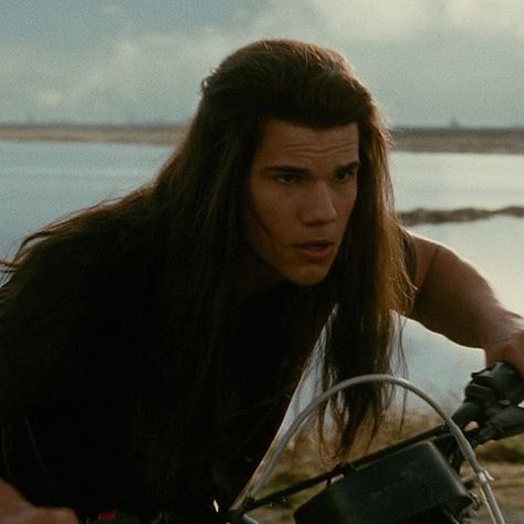 Taylor Lautner Long Hair, Taylor Jacobs, Jacob Black Twilight, Twilight Jacob, Charlie Swan, Stephanie Meyers, Team Jacob, Native American Men, Twilight Movie