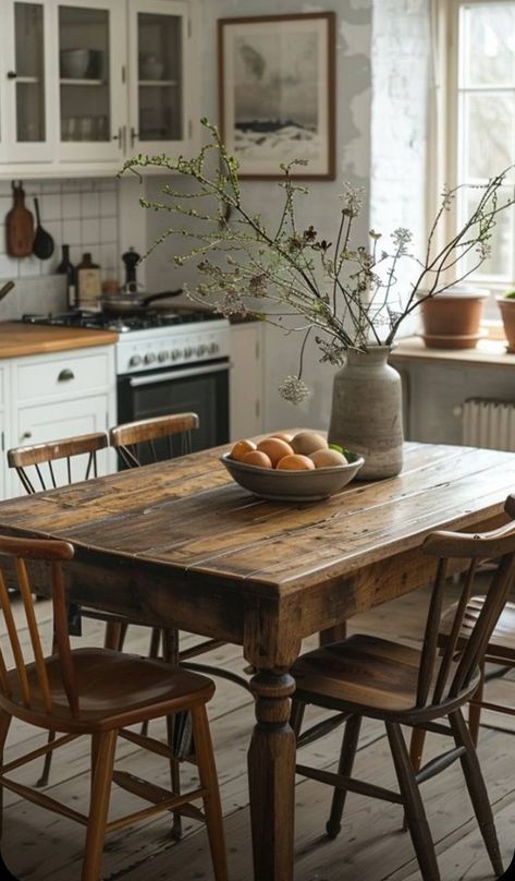 Scandinavian Kitchen Ideas, Cozy Scandinavian, Warm Minimalism, Rustic Dining Room, Scandinavian Kitchen, Farmhouse Interior, Farmhouse Style Kitchen, Cottage Kitchen, Decor Trends