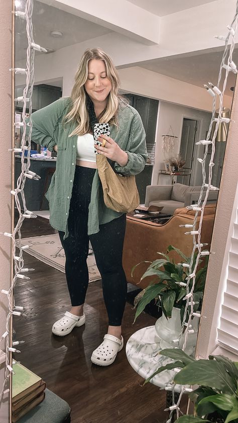 Summer outfit inspo. Leggings outfit. Aerie. White crocs. Platform crocs. Styling crocs. Baggu crescent bag. White Hiker Crocs Outfit, Crocs Hiker Clog Outfit, Airport Outfit Summer Crocs, Styling With Crocs, White Crocks Shoes Outfit, Stucco Crocs Outfit, Crocks Outfits Women, Dylan Platform Crocs Outfit, Socks And Crocs Outfit