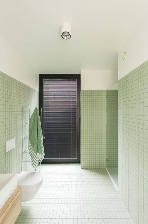 Drømme Bad, Green Tiles, Green Interior Design, Architecture Bathroom, Interior Tiles, Bathroom Design Inspiration, Modern Baths, Green Tile, Pistachio Green