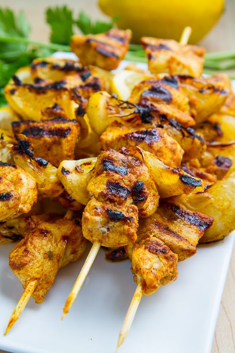 Moroccan Grilled Chicken Kabobs Grilled Kabob Recipes, Chicken Kabob Recipes, Grilled Chicken Kabobs, Grilling Recipes Sides, Grilled Chicken Skewers, Grilled Meat Recipes, Moroccan Chicken, Grilled Steak Recipes, Healthy Grilling Recipes