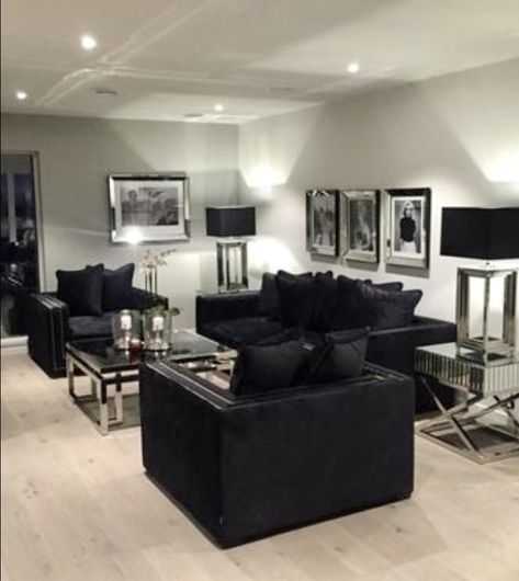 Black And Silver Living Room, Popular Living Room Decor, Black Sofa Living Room Decor, Black Couch Living Room, Black Sofa Living Room, Silver Living Room, Black Furniture Living Room, Black Living Room Decor, Popular Living Room