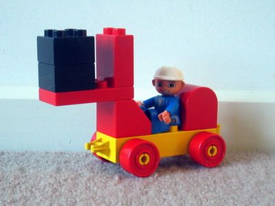 DUPLO trucks and buses | LEGO DUPLO Ideas Duplo Activities, Duplo Builds, Lego Duplo Ideas, Duplo Ideas, Lego Plans, Lego Crafts, Minecraft Lego, Lego Poster, Lego Land