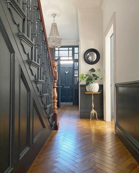 Victorian Hallway Ideas, Victorian Terrace Hallway, Edwardian House Renovation, Edwardian Hallway, Stairs And Hallway Ideas, Hallway Panelling, Victorian Hall, Entrance Hall Decor, Victorian Hallway