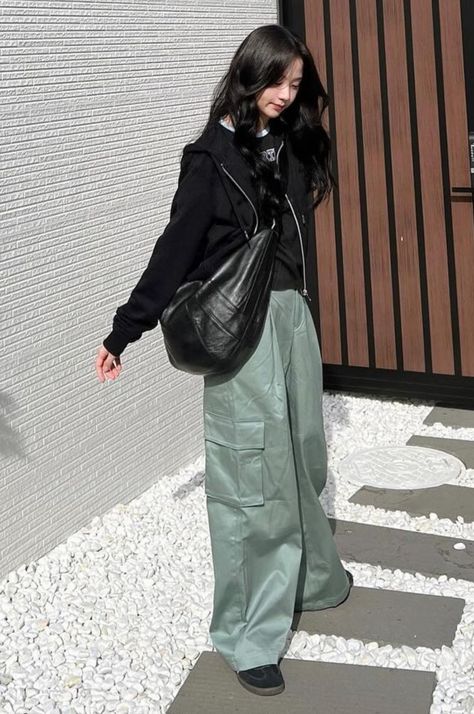 Jisoo Outfit Casual, Jisoo Casual Outfit, Jisoo Outfits Casual, Jisoo Casual, Jisoo Outfit, Miss Korea, Fitness Photoshoot, Everyday Fashion Outfits, Jisoo Blackpink