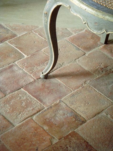 Brick Floor, Tiled Floor, Garden Tiles, Terracotta Floor, Tuscan Kitchen, Natural Stone Flooring, Flooring Inspiration, Brick Flooring, Floor Ceiling