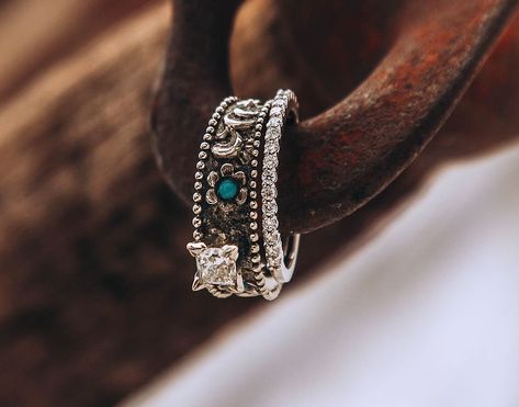 Western Engagement Rings Turquoise Wedding Bands, Western Turquoise Wedding Ring, Western Engagement Rings Turquoise, Western Wedding Rings With Turquoise, Western Style Wedding Rings, Western Promise Rings, Western Engagement Ring, Western Wedding Rings Sets, Silver Western Rings