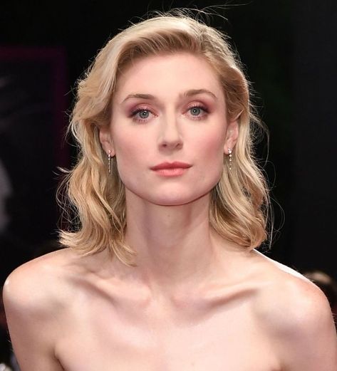 Beauty Hair Color, Elizabeth Debicki, Square Face Shape, Female Actresses, Square Faces, Elle Fanning, Girl Crushes, Female Images, Celebrities Female