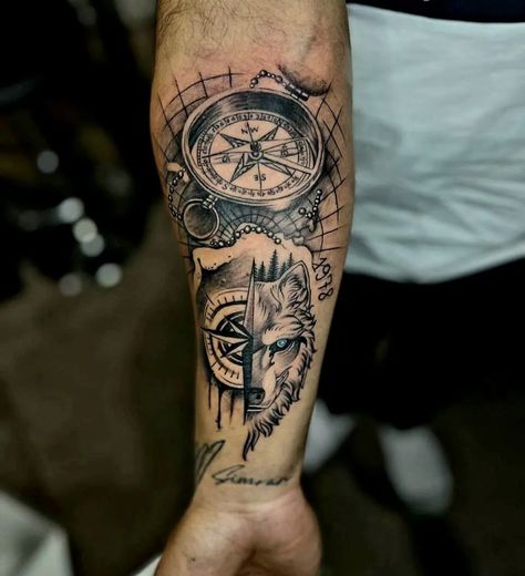 Wolf And Compass Tattoo Men, Compass With Wolf Tattoo, Compass Wolf Tattoo, Wolf Clock Tattoo, Wolf And Compass Tattoo, Compass Artwork, Compas Tattoo, Tattoo Machine Art, Dark Mark Tattoos