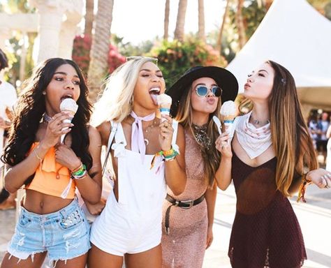 Mylifeaseva - Eva Gutowski, Sierra Furtado, Meredith Foster, Teala Dunn, Coachella 2017, best friends, Ice cream, Savage Squad Savage Squad, Meredith Foster, Lying Game, Eva Gutowski, Coachella 2017, Coachella 2019, Look Boho Chic, Music Festival Outfits, Bff Goals