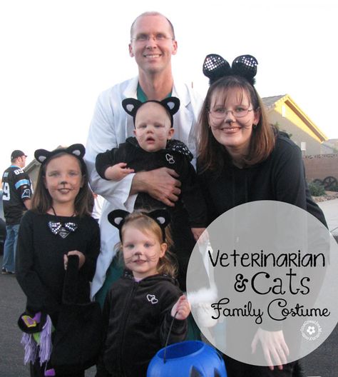 A Family of Cats and their Veterinarian {Costume idea on OneCreativeMommy.com} #familyhalloweencostumes #halloweencostumes Family Cat Costumes, Cat Family Costume, Fun Family Costumes, Veterinarian Costume, Family Of Cats, Best Diy Halloween Costumes, Black Cat Costumes, Cat Halloween Costume, 2023 Halloween