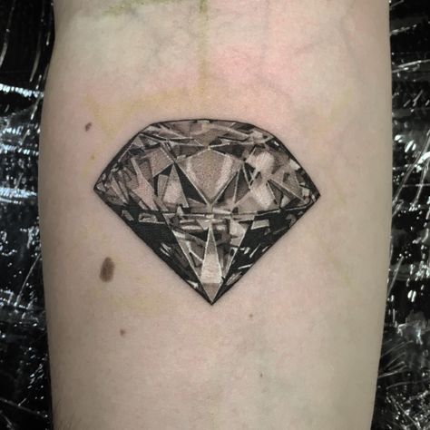 Black &Grey Diamond #berlintattoo #diamond #blackandgrey #blackandwhite #inked #skinart | By LIL JEON | Done at Autark digital tattooing | Jun 13th 2019 | 1040751 Diamond Tattoo Black And Grey, Black And Grey Gem Tattoo, Diamond Necklace Tattoo, Black Diamond Tattoo, White Diamond Tattoo, Diamond Tattoo Meaning, Black Diamond Tattoos, Diamond Tattoo Designs, Diamond Tattoo