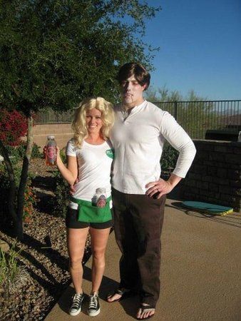 Sookie and bill costume Bill And Sookie Costume, Bill And Sookie, True Blood Costume, Blood Costume, Sookie Stackhouse, True Blood, Tis The Season, Holiday Ideas, Costume Ideas