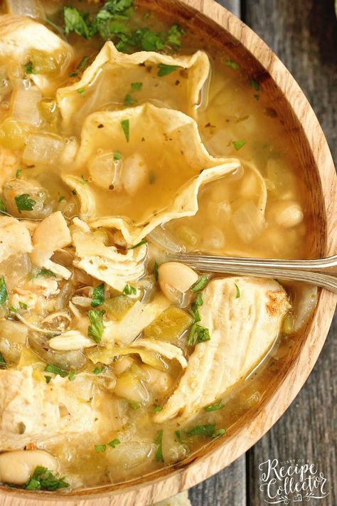 White Bean Chicken Soup, Bean Chicken Soup, Lunches For The Week, Healthy Chicken Soup, Campbells Soup Recipes, Recipe For Dinner, Vegetarian Chicken, Comforting Soup, Northern Beans