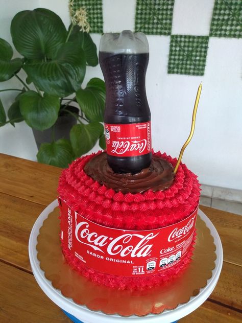 Torta Coca Cola Party Theme, Coca Cola Party, Coke Cola, Best African Dresses, African Dresses, Cake Designs, Coca Cola, Cake Decorating, Coco