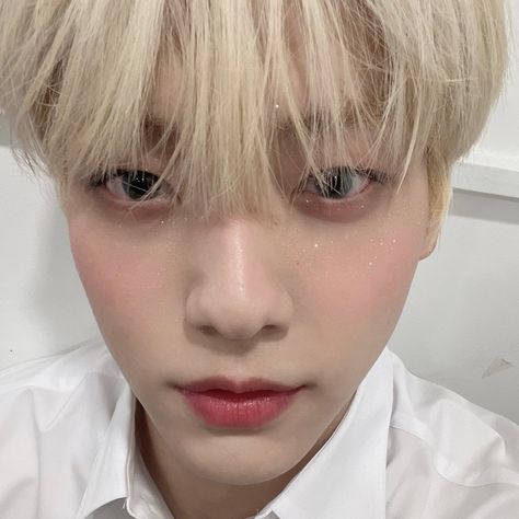 #txt #icons #coquette #soobin Ansan, Choi Soobin, Hair Icon, Txt Soobin, Makeup Game, Tomorrow X Together, Twitter Update, My Only Love, Blonde Hair